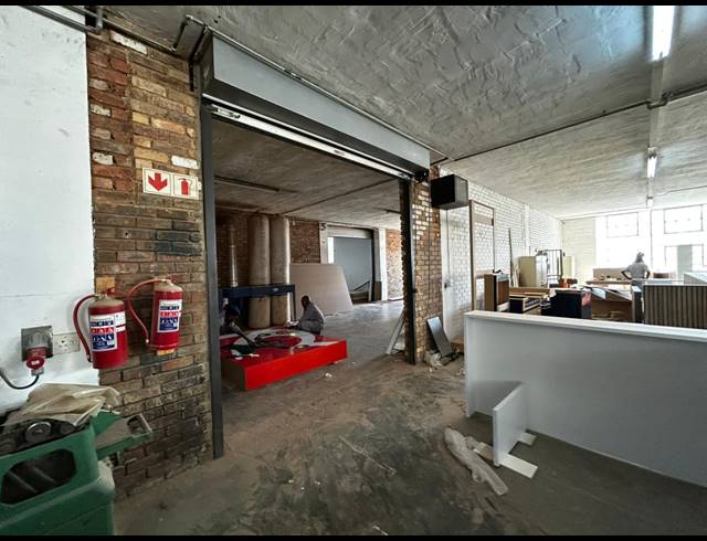 450M² WAREHOUSE TO LET IN WYNBERG